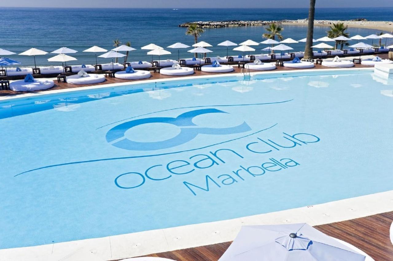 Beachfront Luxury Apartment, Puerto Banus, Marbella Eksteriør billede