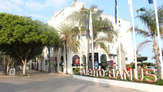 Beachfront Luxury Apartment, Puerto Banus, Marbella Eksteriør billede